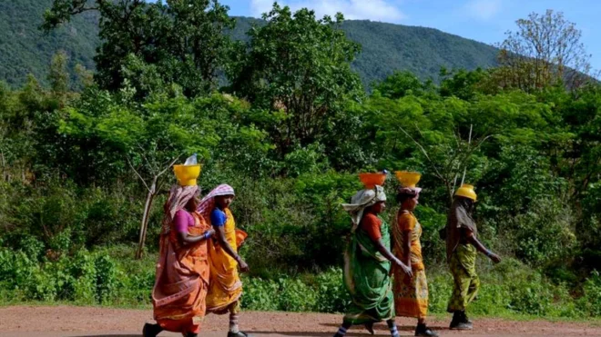 विश्व आदिवासी दिवस कब और क्यों मनाया जाता है